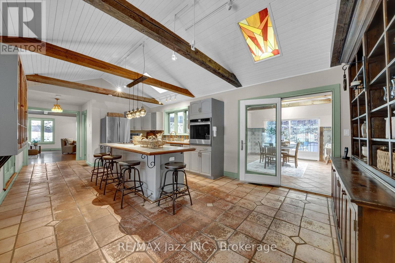 2402 GANARASKA ROAD - 20