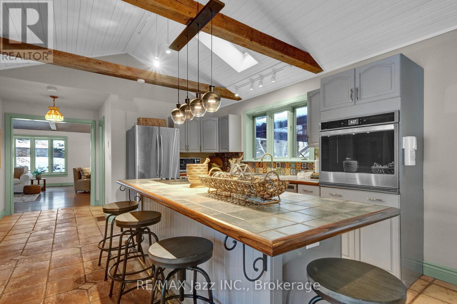 2402 GANARASKA ROAD - 31
