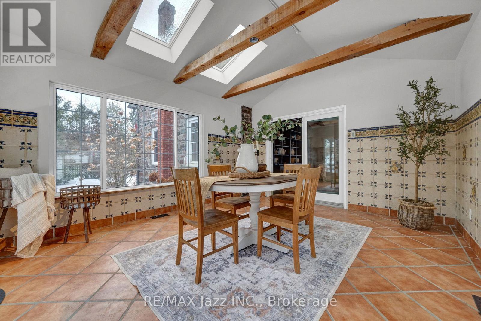 2402 GANARASKA ROAD - 34
