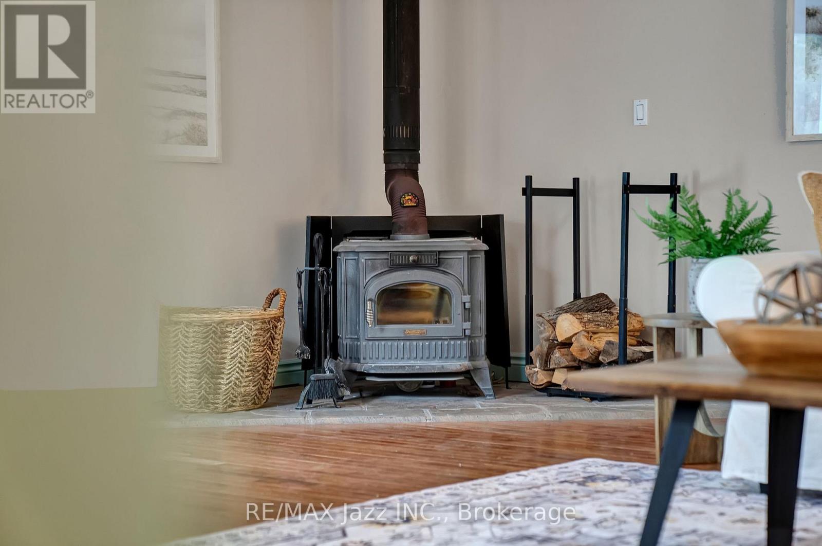 2402 GANARASKA ROAD - 38