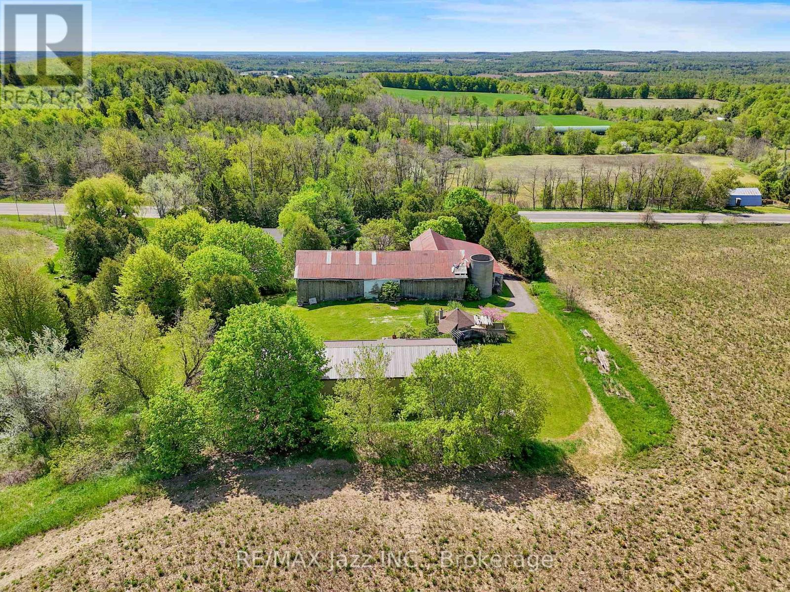 2402 GANARASKA ROAD - 45