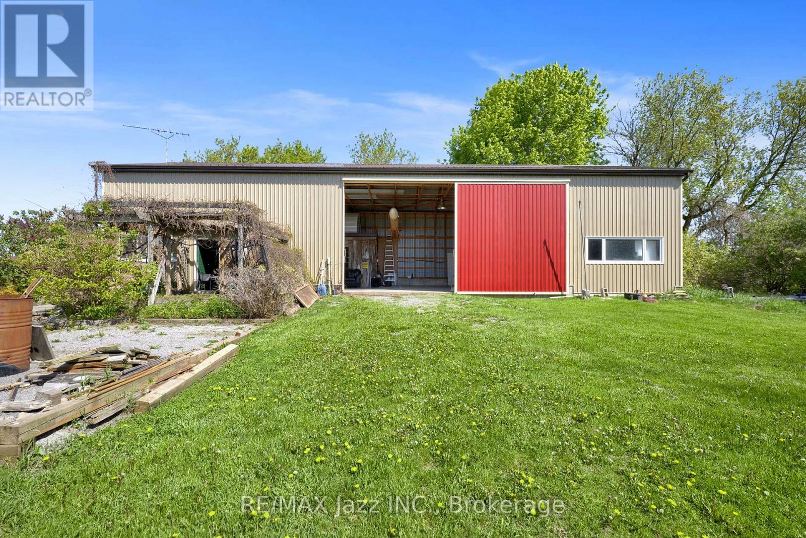 2402 GANARASKA ROAD - 49