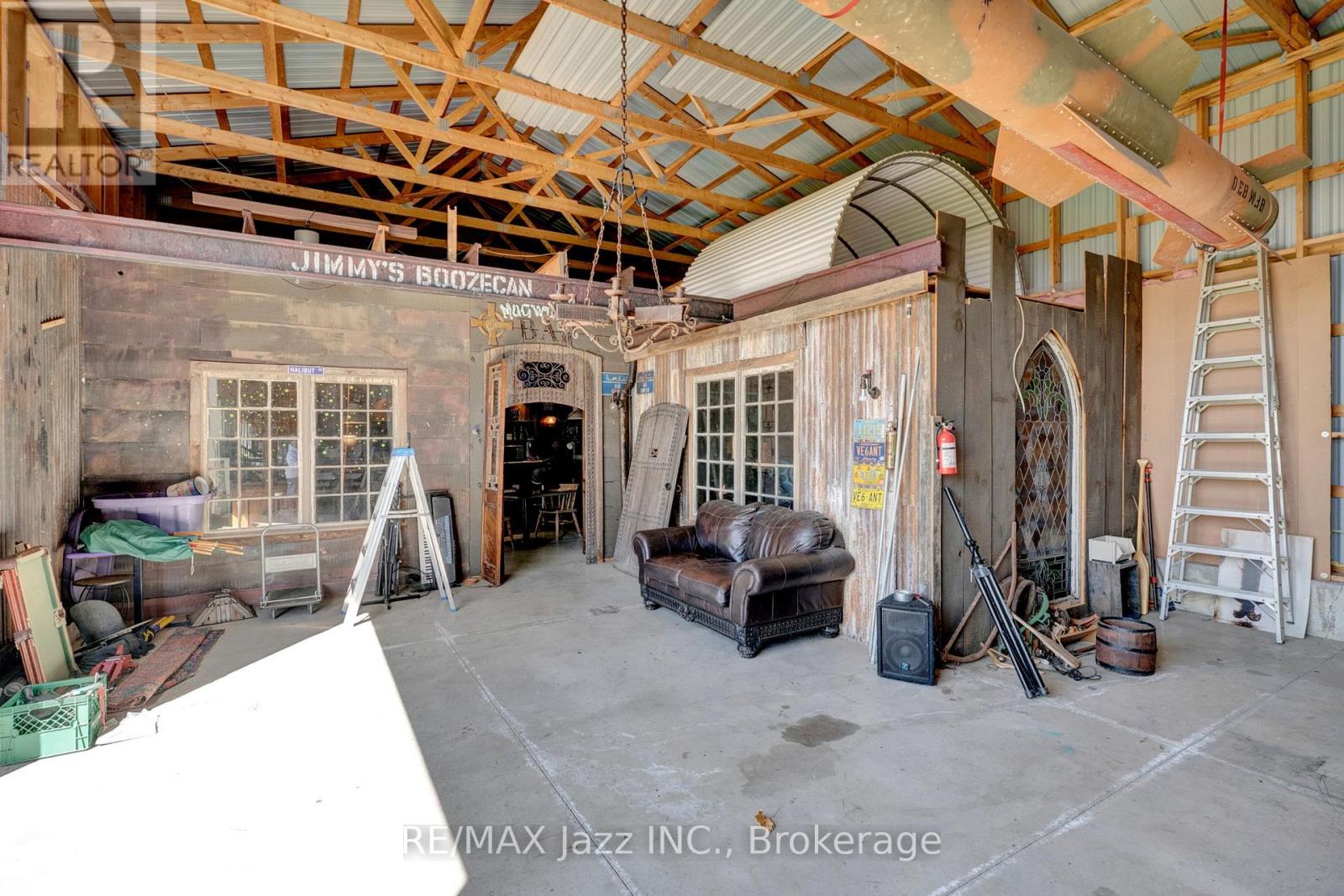 2402 GANARASKA ROAD - 8