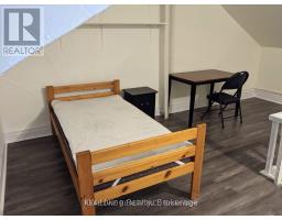 27 Kensington Avenue, Toronto, ON M5T2J8 Photo 8