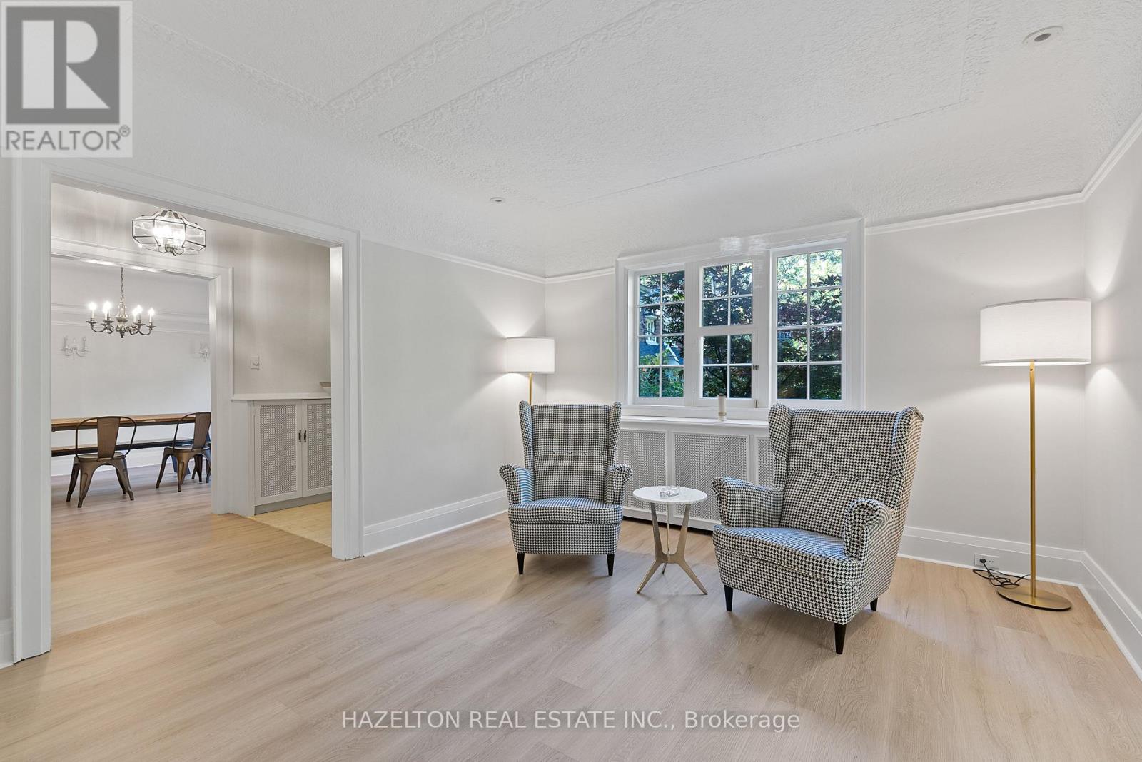 16 WELLS HILL AVENUE - 13