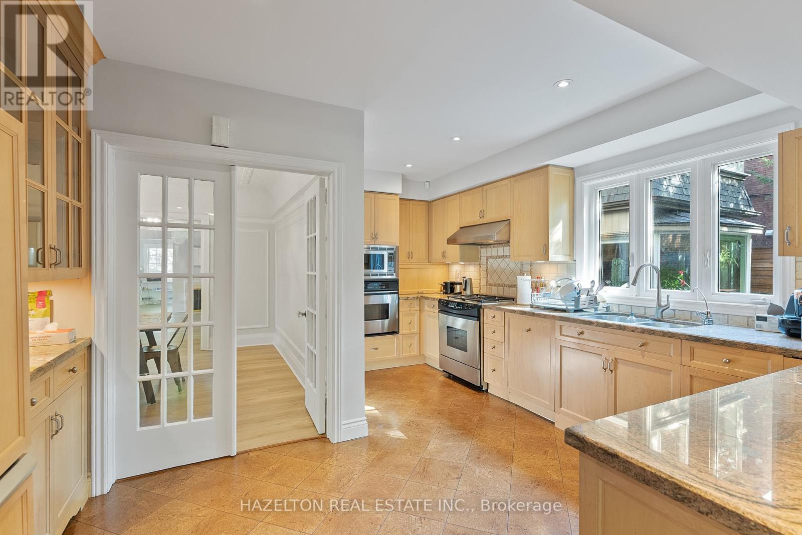 16 WELLS HILL AVENUE - 19