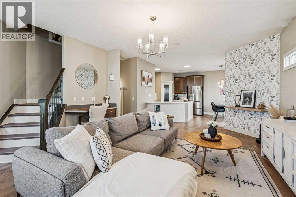#1 217 17 Avenue NE - 9