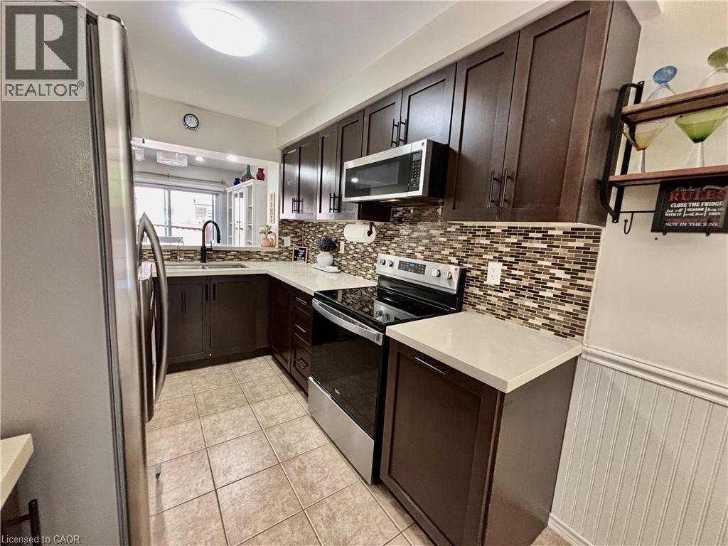 36 VAN FLEET Terrace - 12