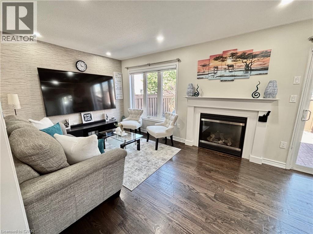 36 VAN FLEET Terrace - 7