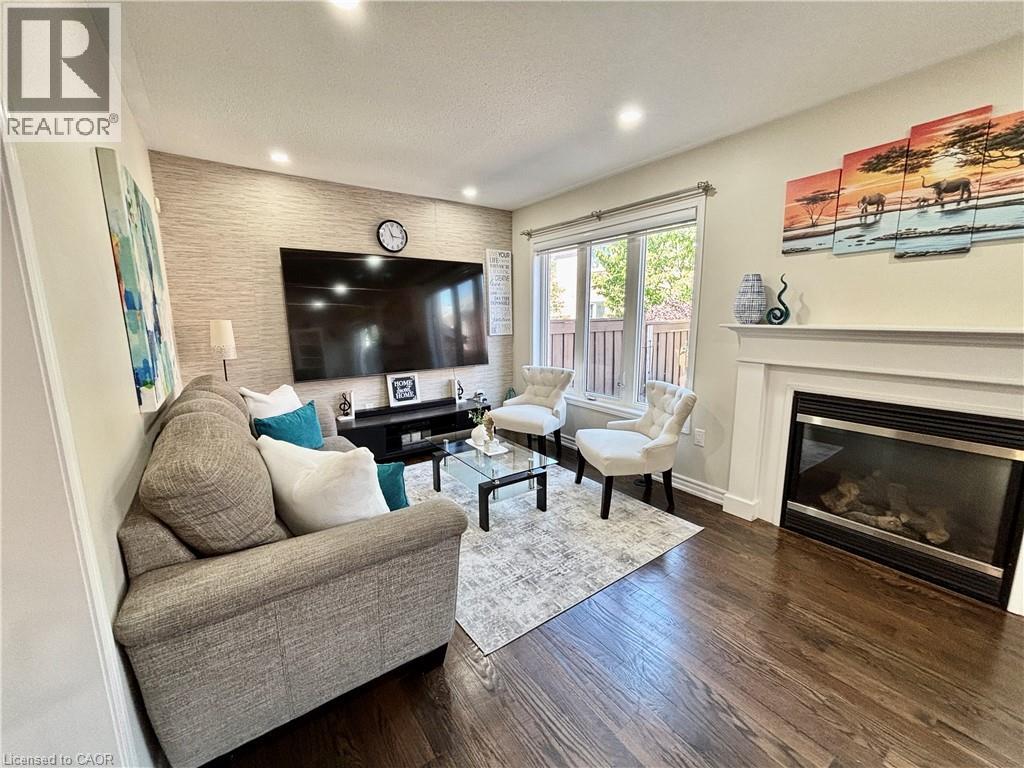 36 VAN FLEET Terrace - 6