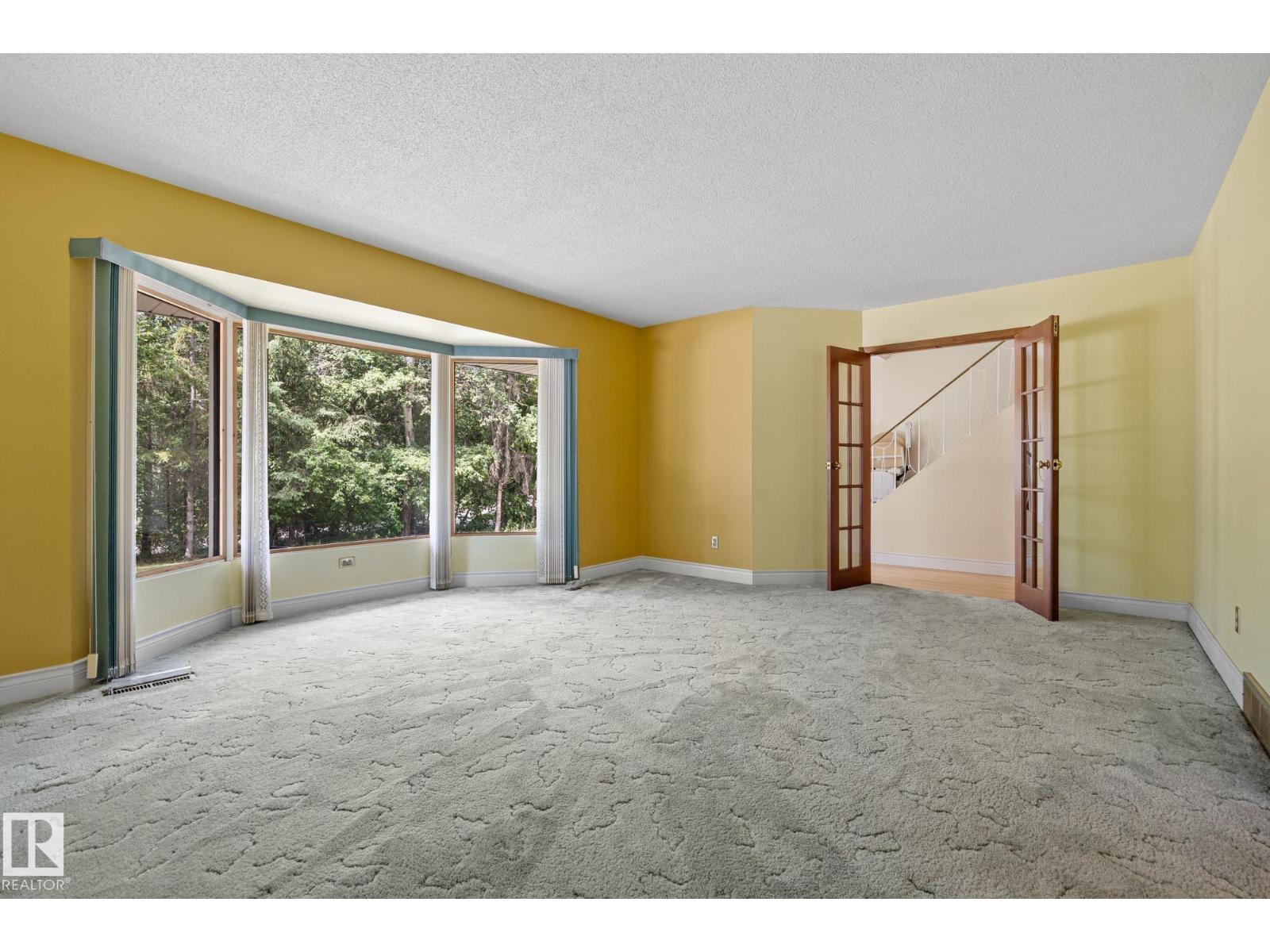 9 GLENVIEW CR — photo 11