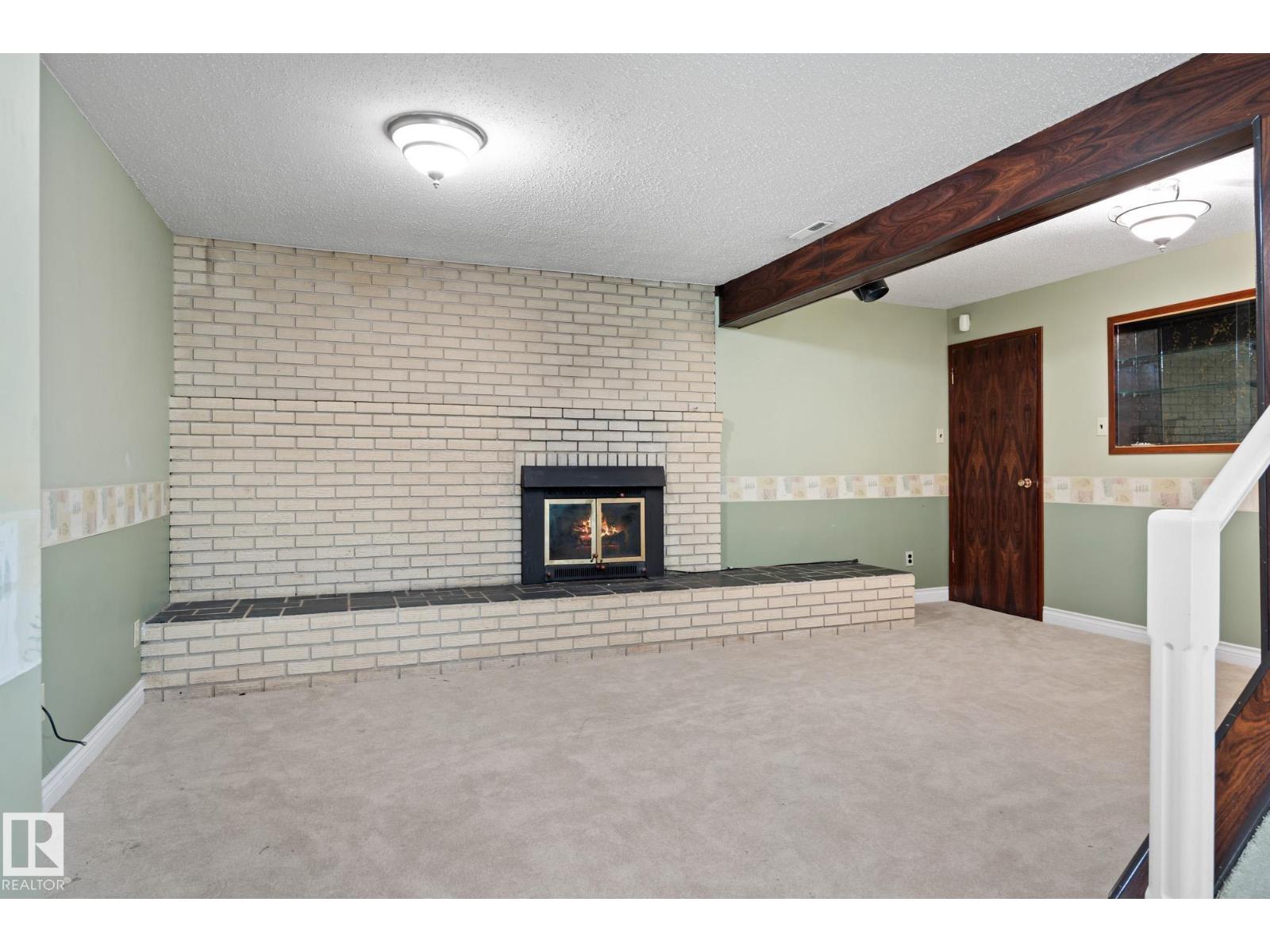 9 GLENVIEW CR — photo 30