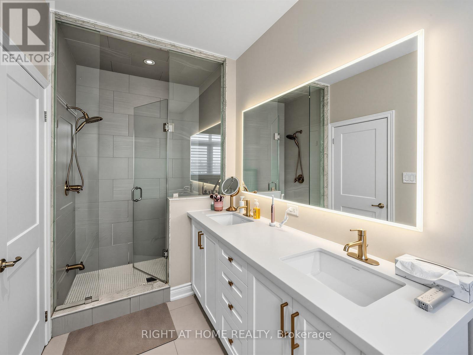 88 CRIMSON FOREST DRIVE - 30