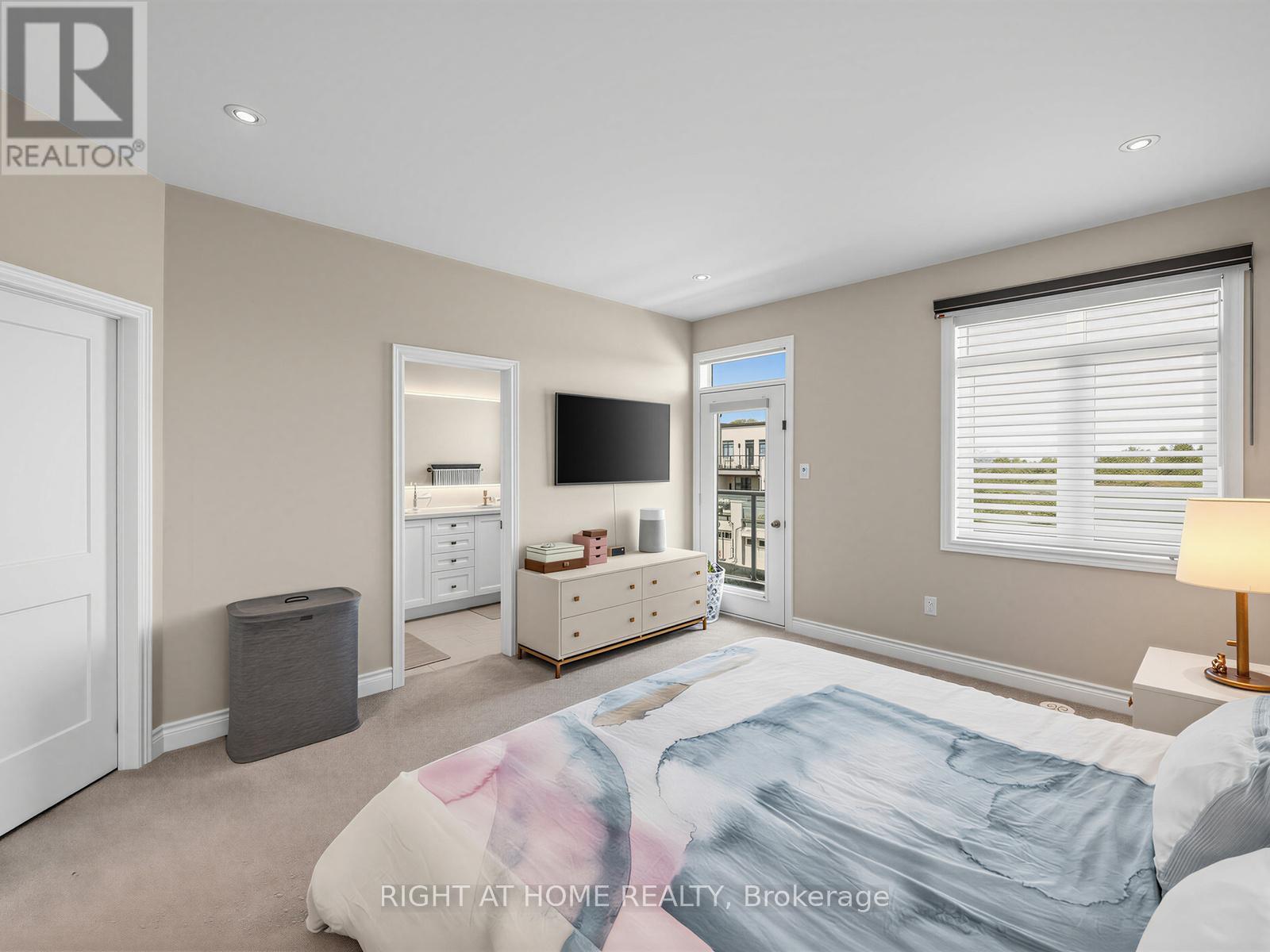 88 CRIMSON FOREST DRIVE - 32
