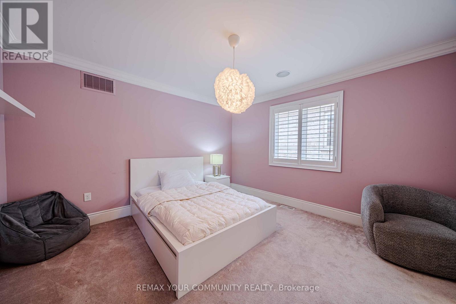 3447 LIPTAY AVENUE - 27