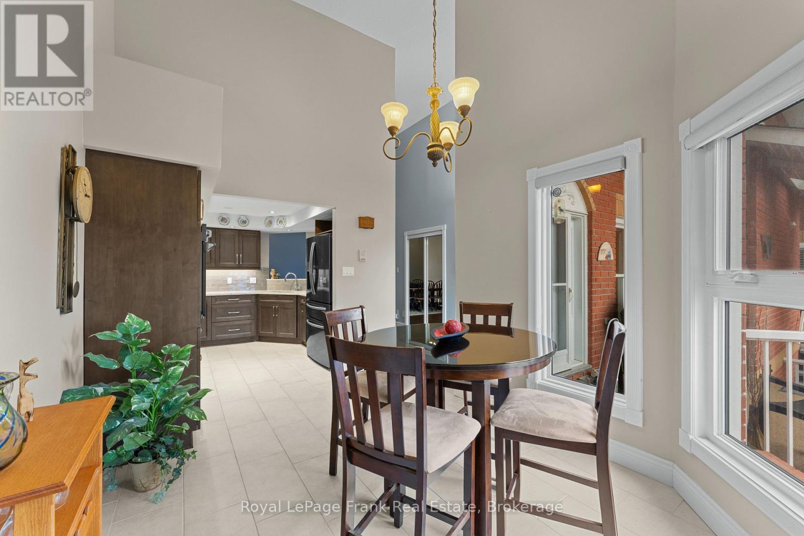 #403 1 SHERWOOD STREET - 12
