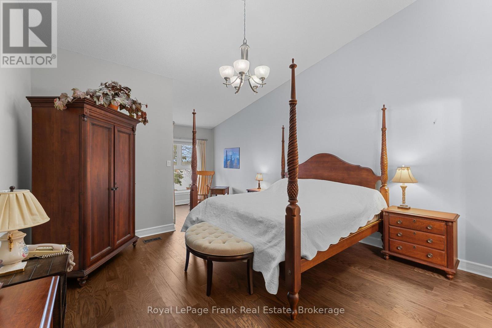 #403 1 SHERWOOD STREET - 20