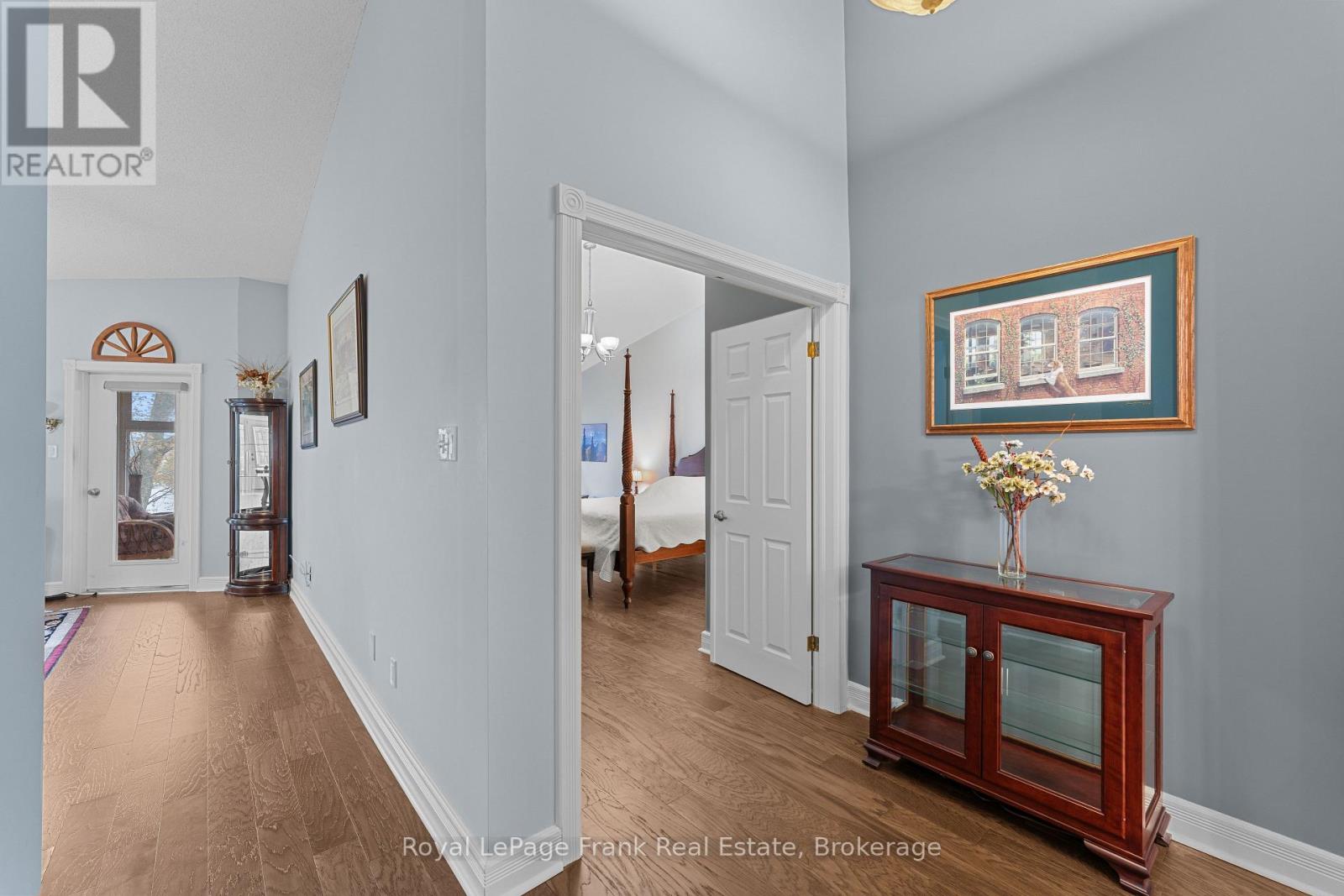 #403 1 SHERWOOD STREET - 19
