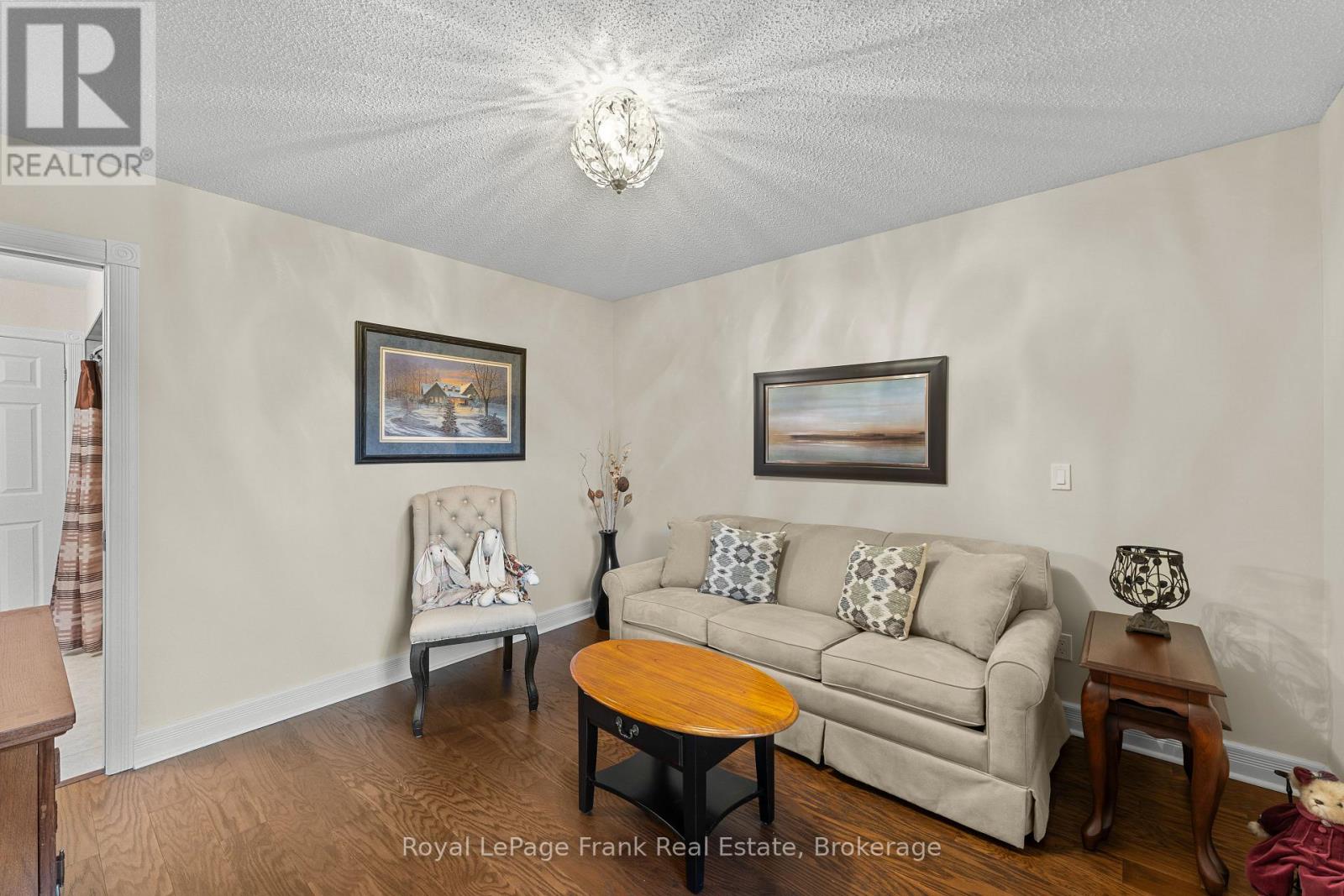 #403 1 SHERWOOD STREET - 28