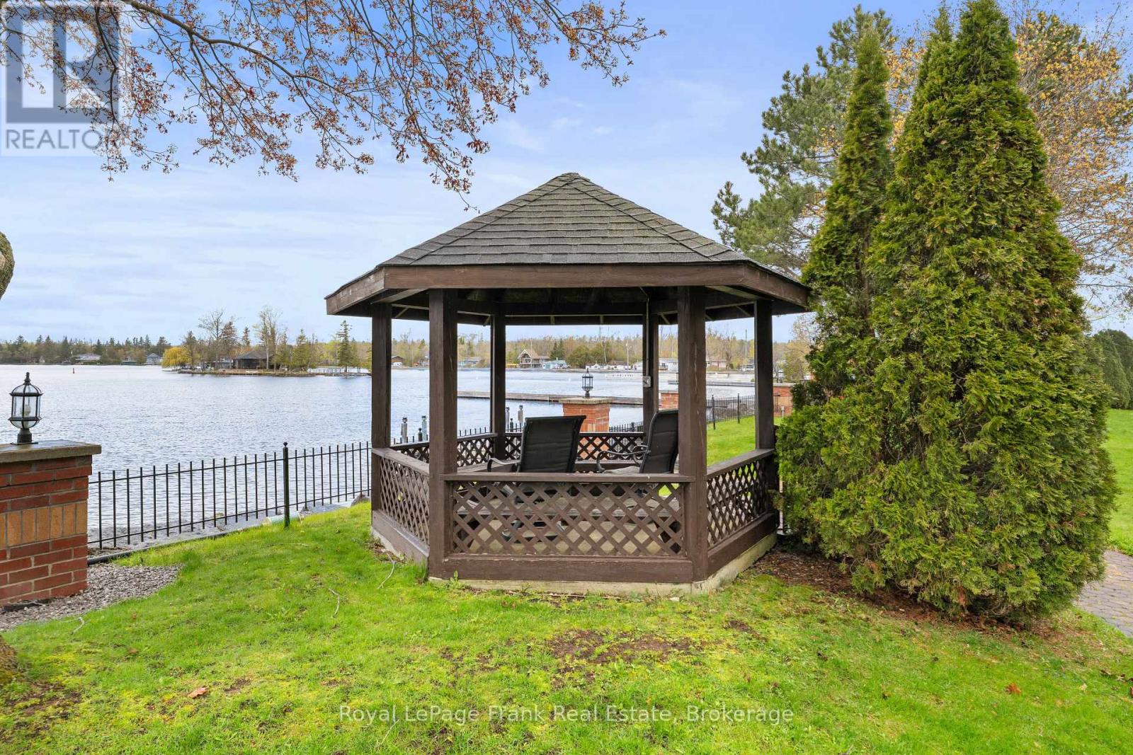 #403 1 SHERWOOD STREET - 39