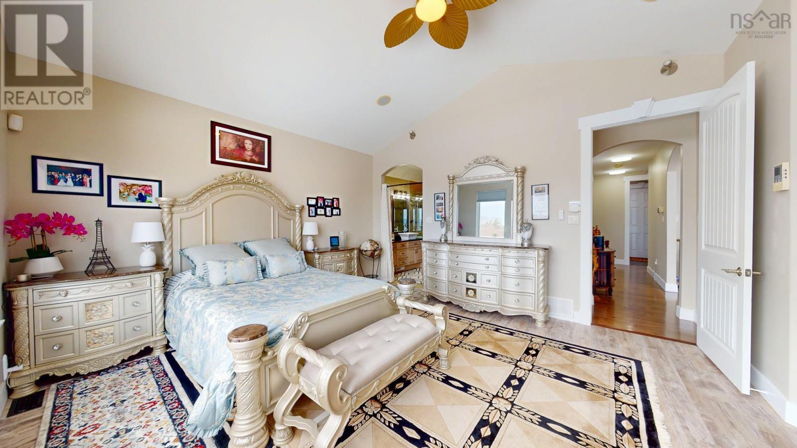 31 Falcon Drive - 20