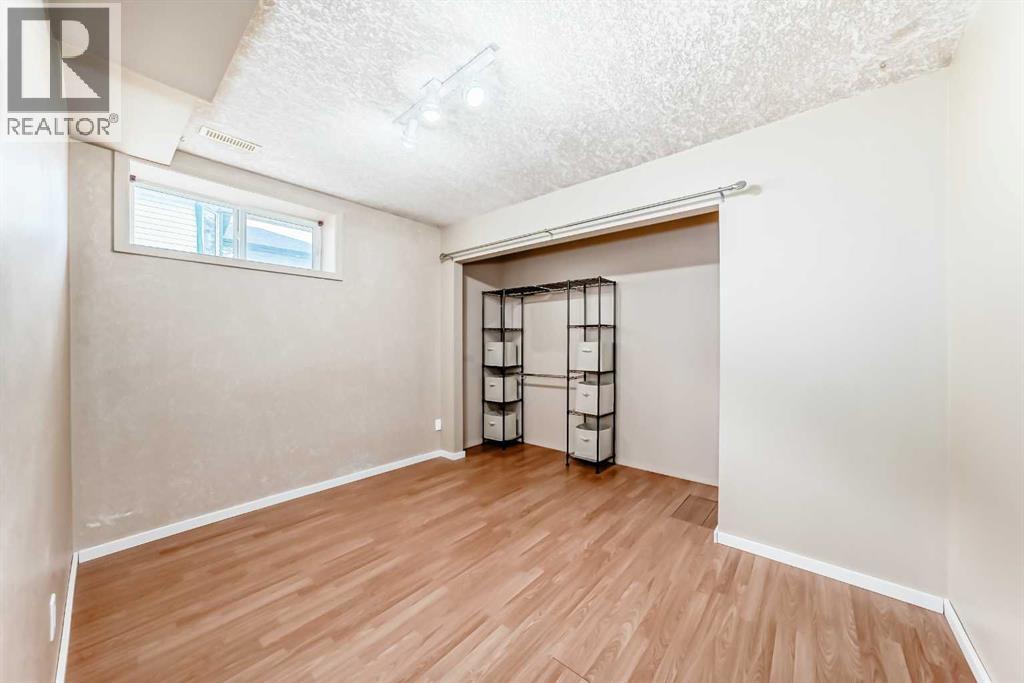 5910 60 Ave — photo 34