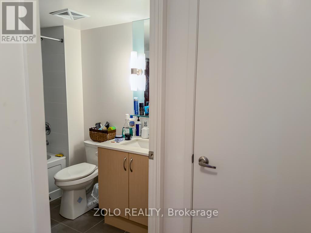 #817 320 RICHMOND STREET E - 11