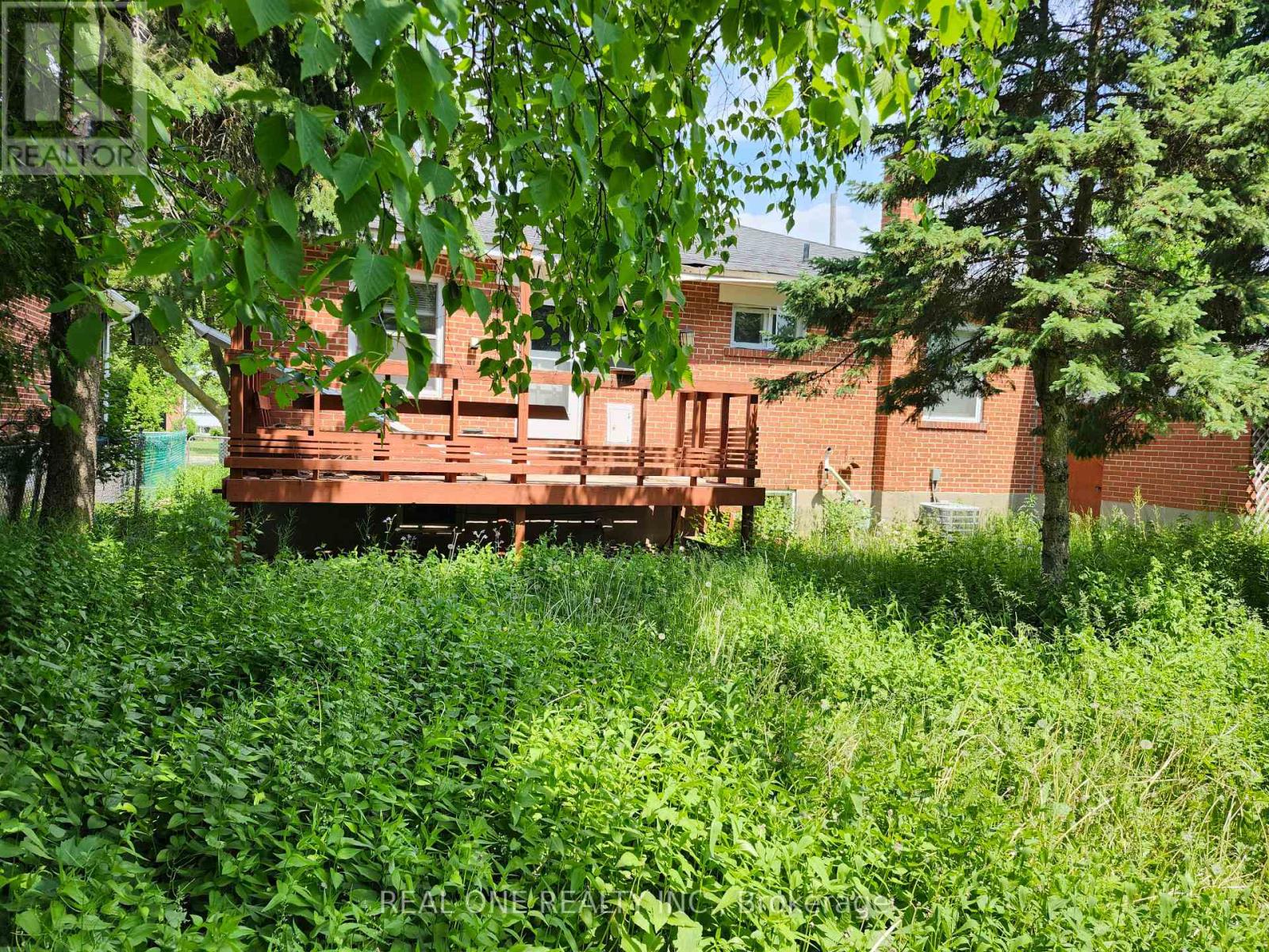 33 URBANDALE AVENUE - 4