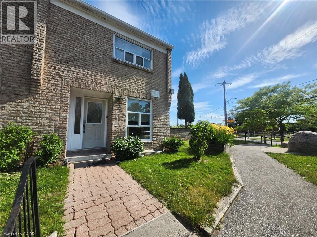 #15 25 GOSFORD Boulevard - 1