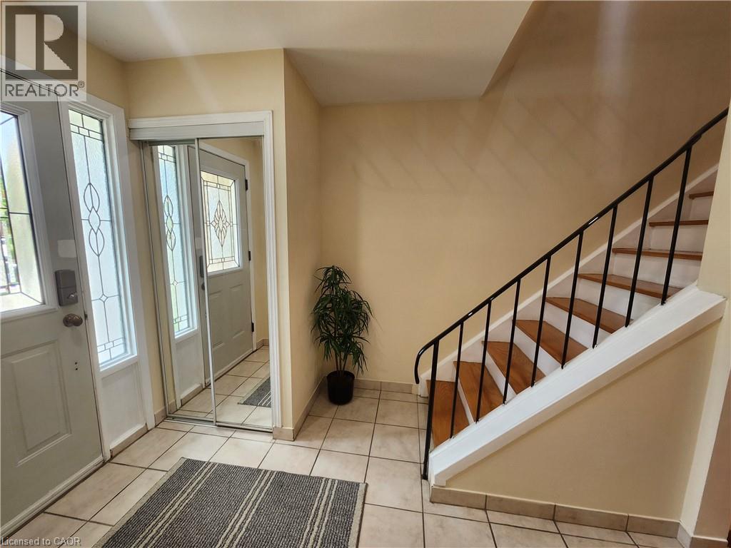 #15 25 GOSFORD Boulevard - 11