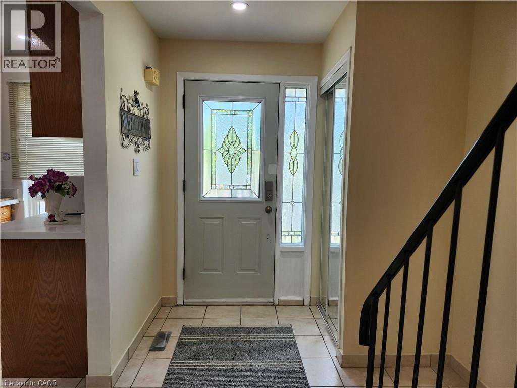 #15 25 GOSFORD Boulevard - 5