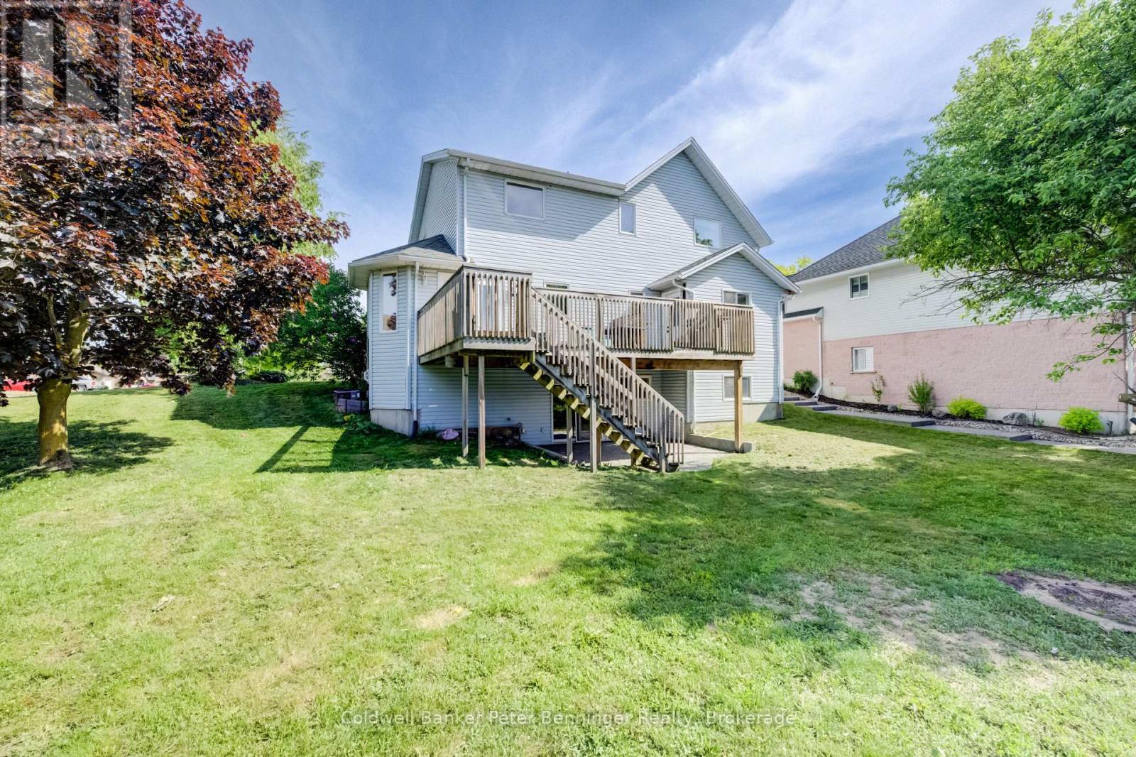 54 ELLEN AVENUE - 39