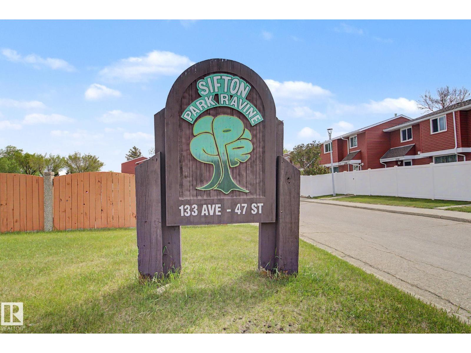 13303 47 ST NW - 36