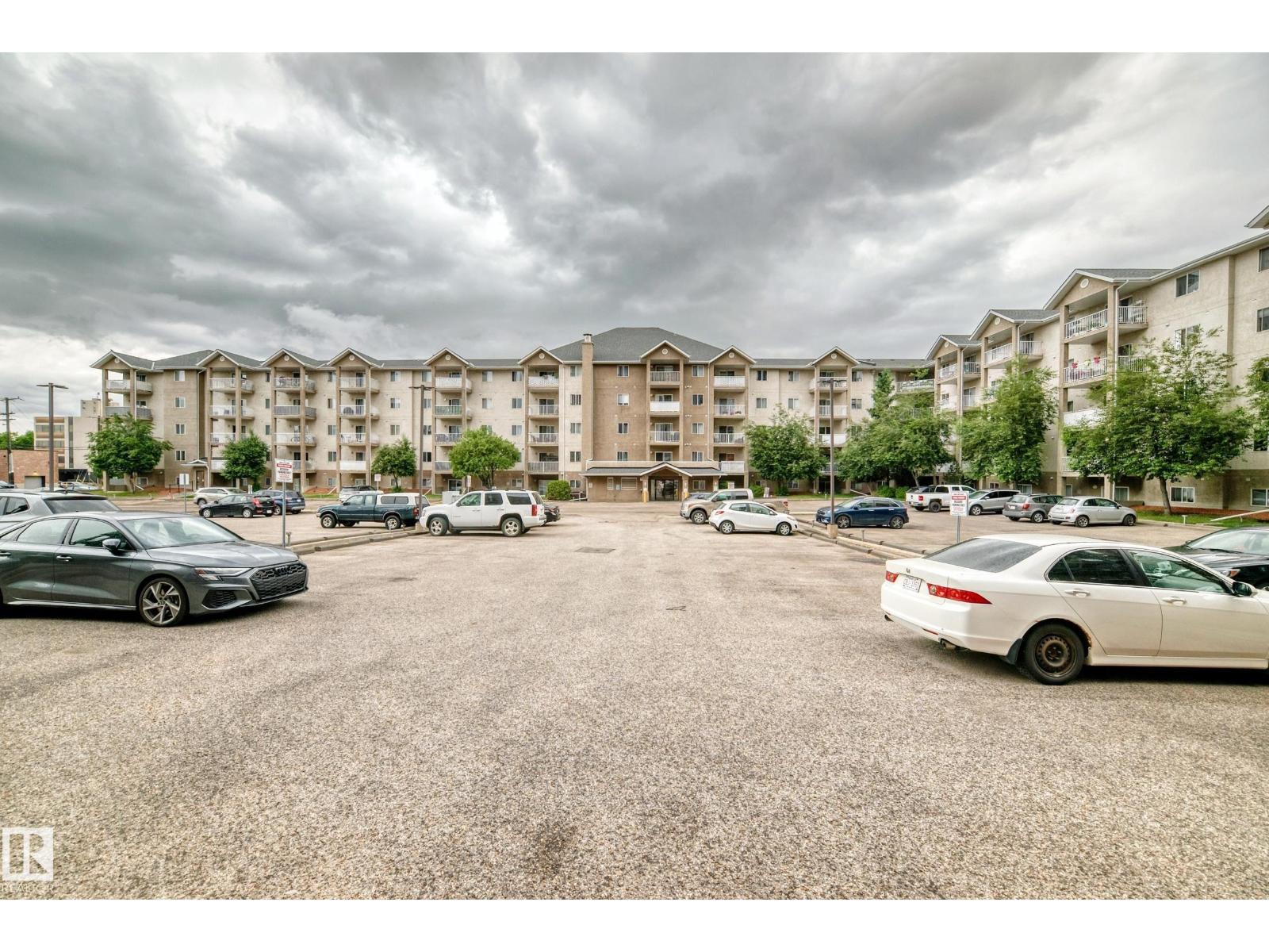 #126 10535 122 ST NW - 1