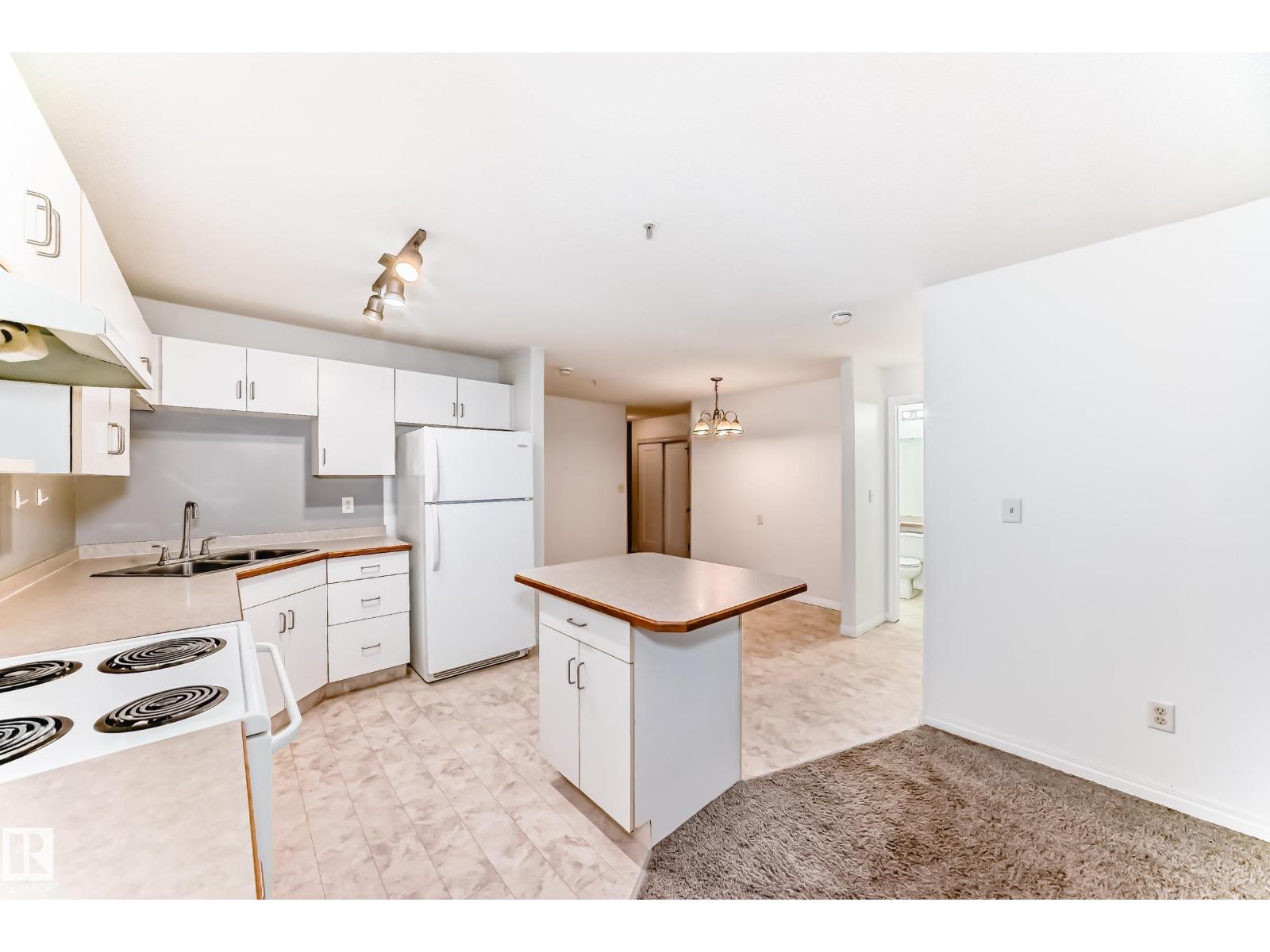 #126 10535 122 ST NW - 12