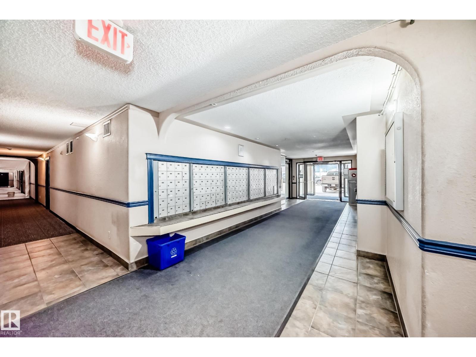 #126 10535 122 ST NW - 43