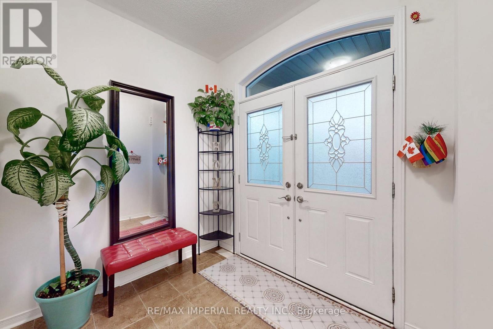 28 SPRUCE PINE CRESCENT - 16