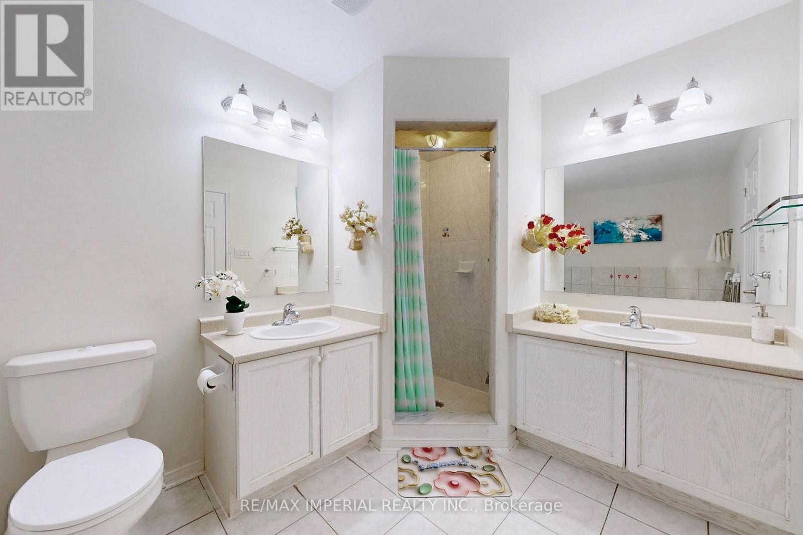 28 SPRUCE PINE CRESCENT - 27