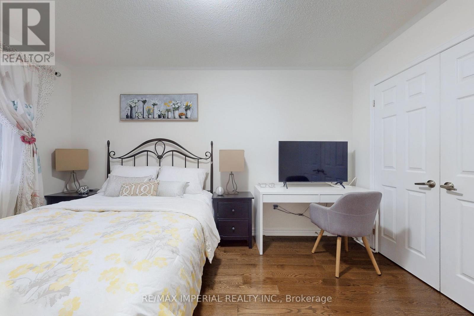 28 SPRUCE PINE CRESCENT - 29