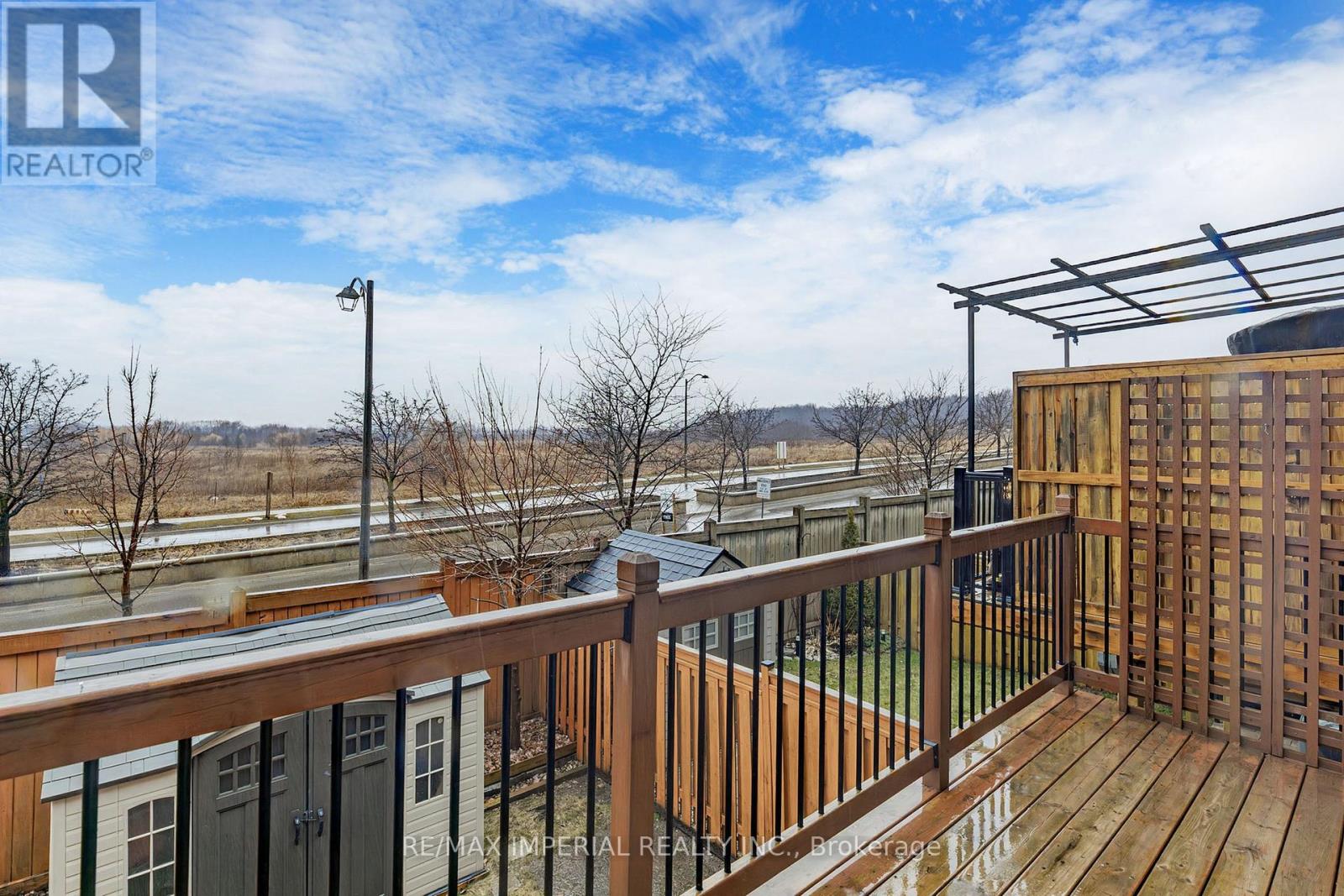 28 SPRUCE PINE CRESCENT - 44