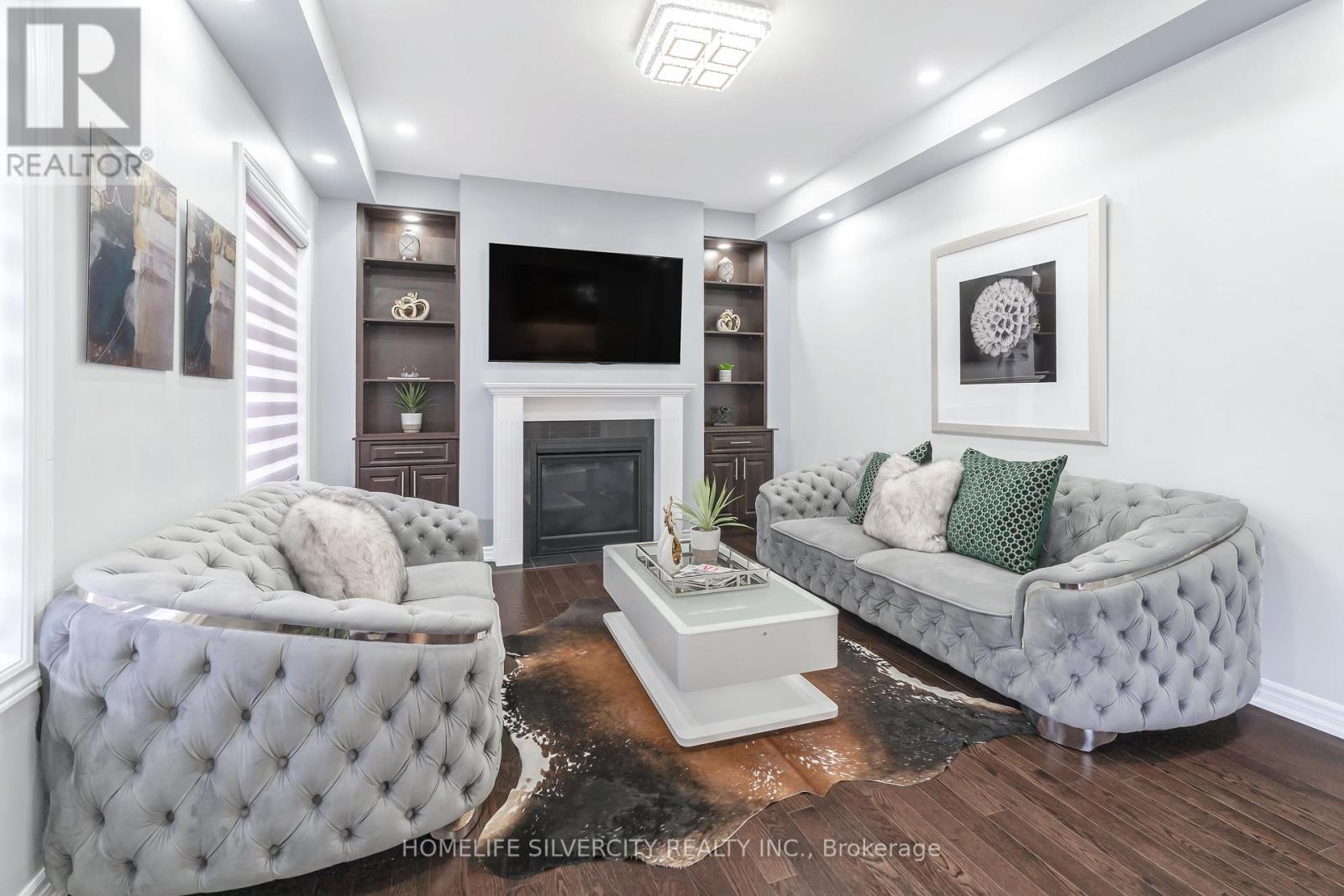 17 HENRY MOODY DRIVE - 20