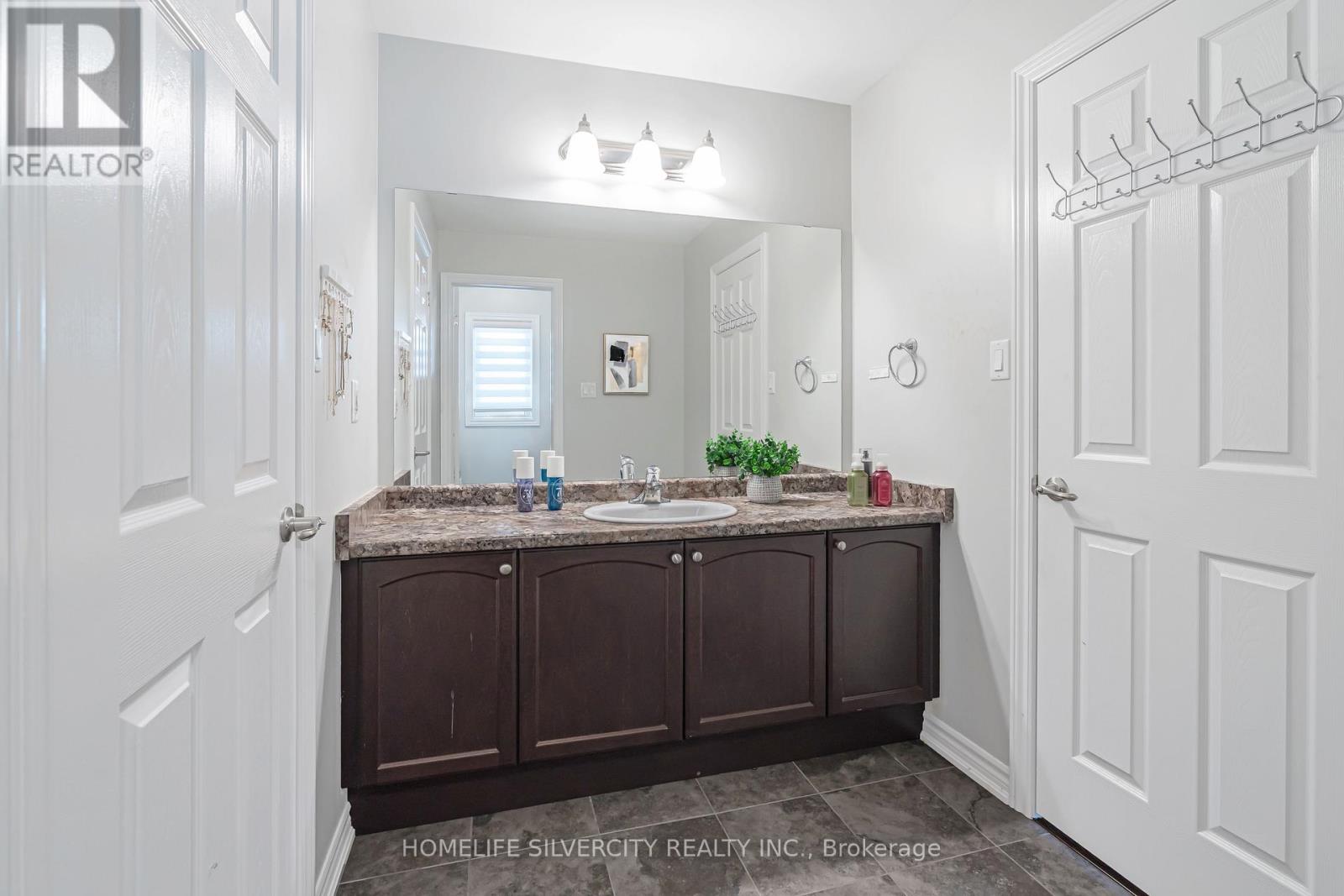 17 HENRY MOODY DRIVE - 31