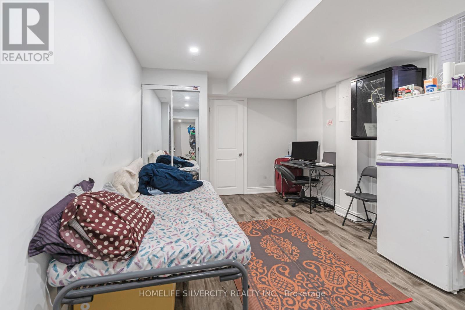 17 HENRY MOODY DRIVE - 44