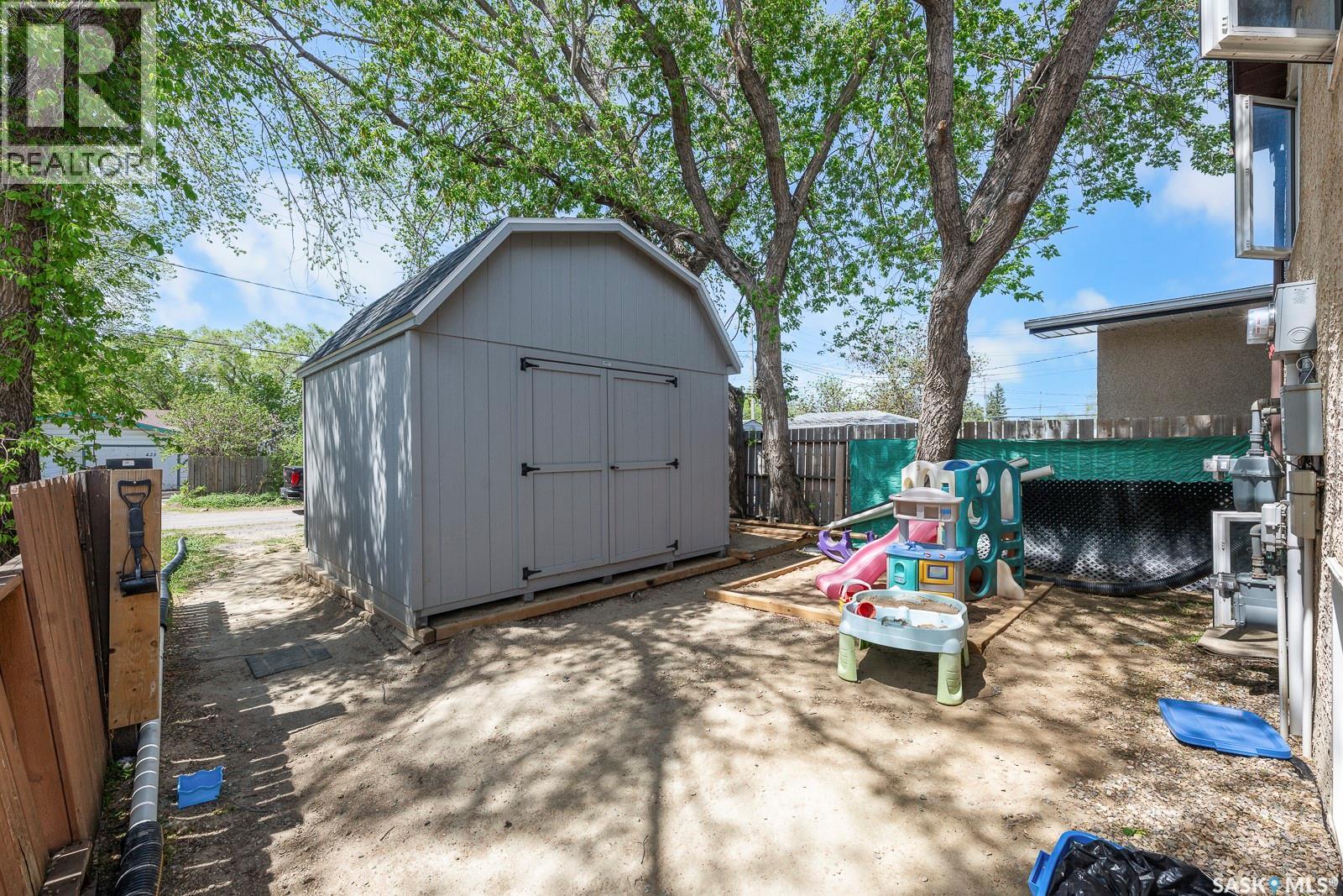 440 LORNE STREET — photo 22