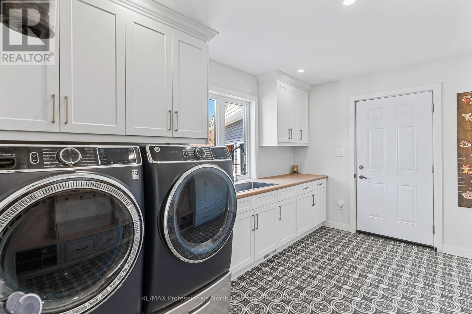 4318 GLAMORGAN ROAD - 24