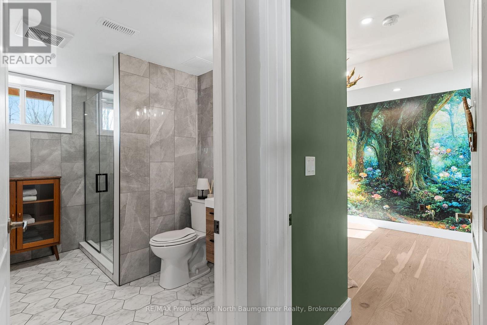 4318 GLAMORGAN ROAD - 34