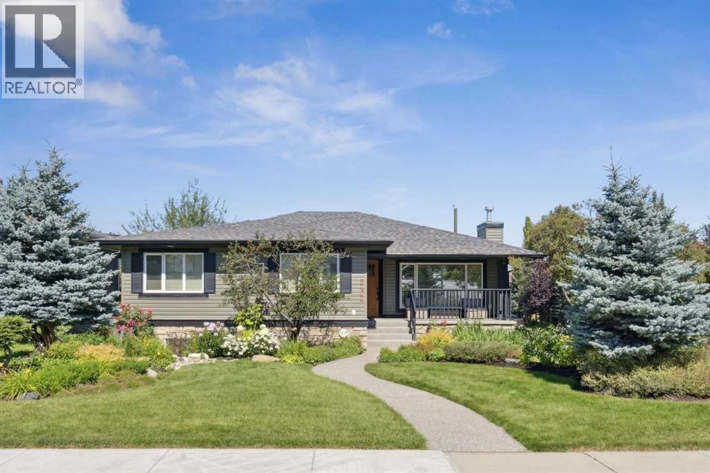 2404 29 Avenue SW - 1