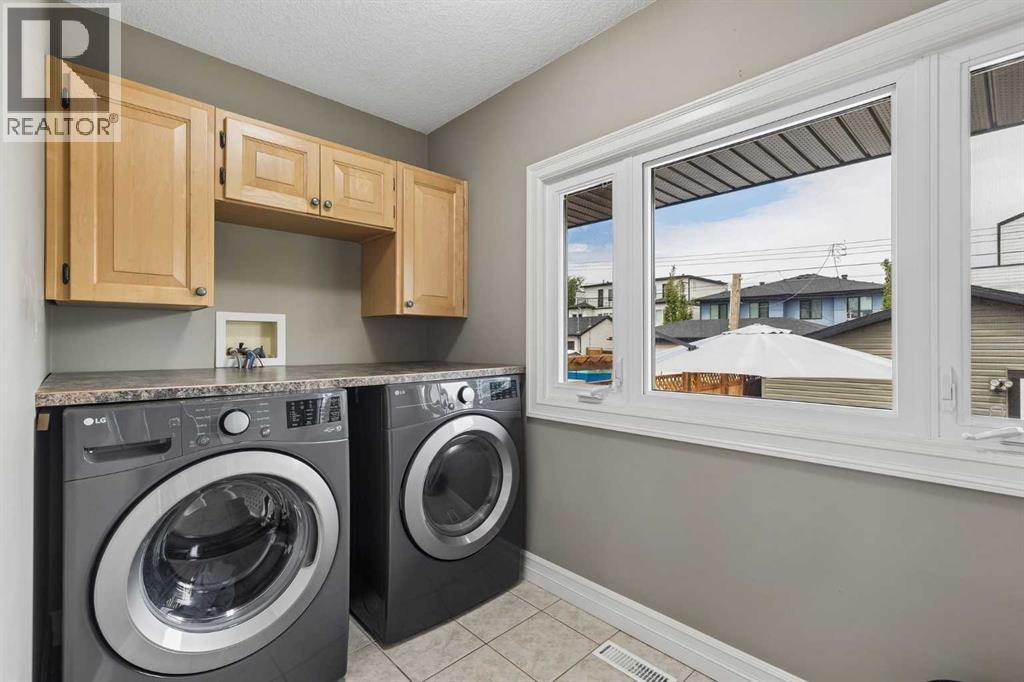 2404 29 Avenue SW - 19
