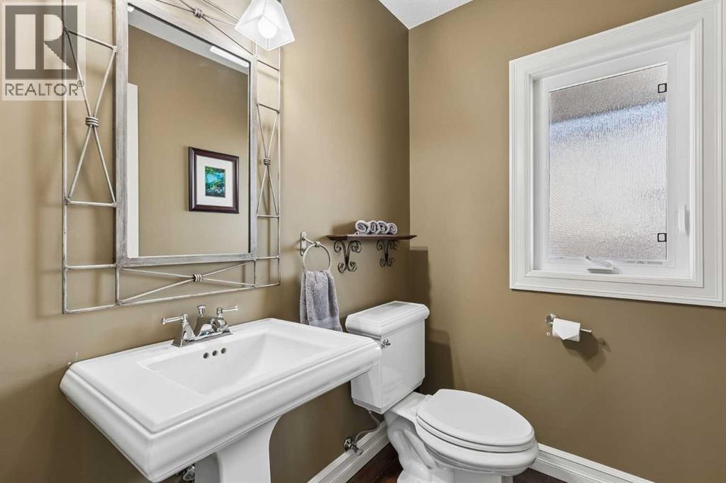 2404 29 Avenue SW - 20