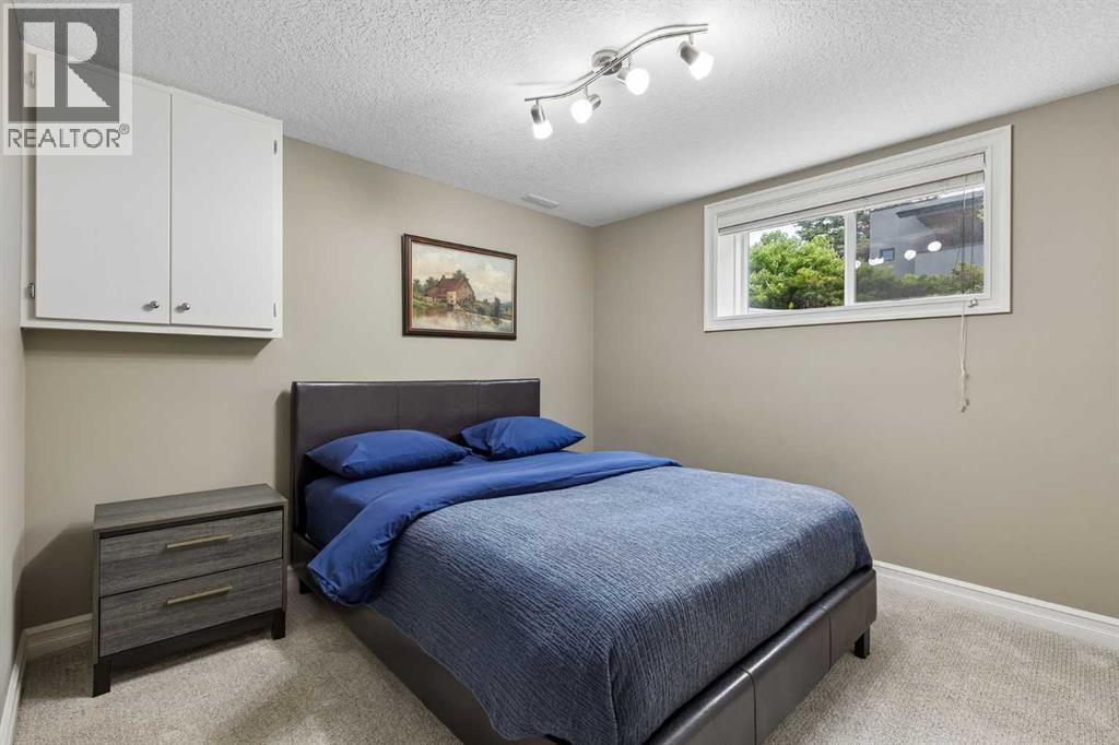 2404 29 Avenue SW - 27